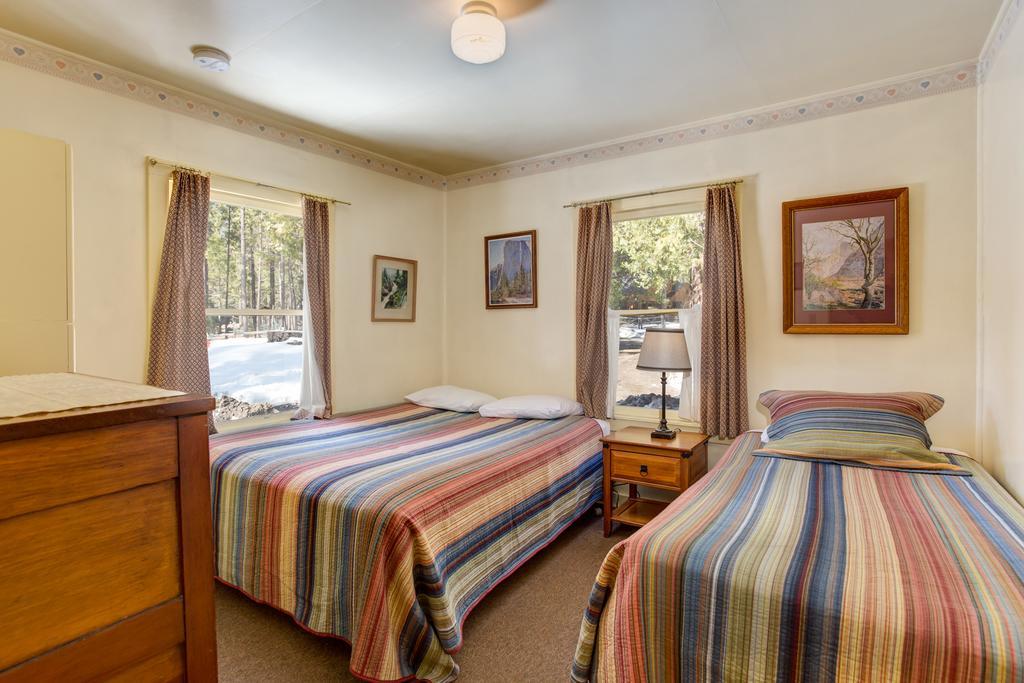 80 Chattertons * North Wawona